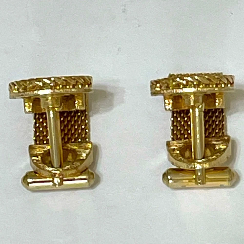 Vintage SWANK Men’s Cufflinks Gold-tone Green Jade Stone Web Mesh Band